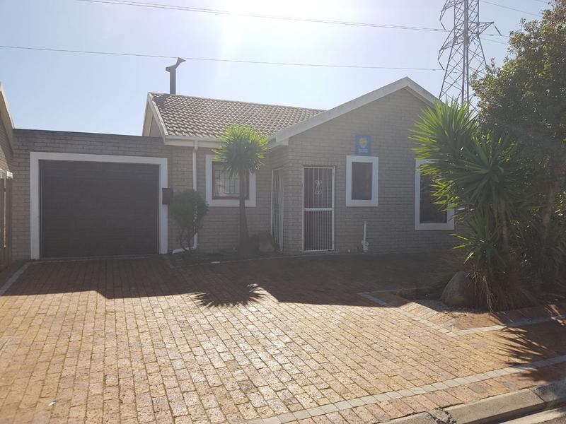 To Let 3 Bedroom Property for Rent in Soneike Western Cape